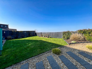 Photo 19- click for photo gallery